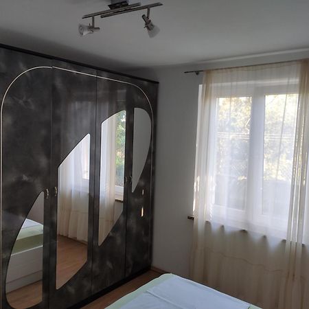 Apartment With Private Garden And The Terrace Ev Station Available 크리크베니카 외부 사진