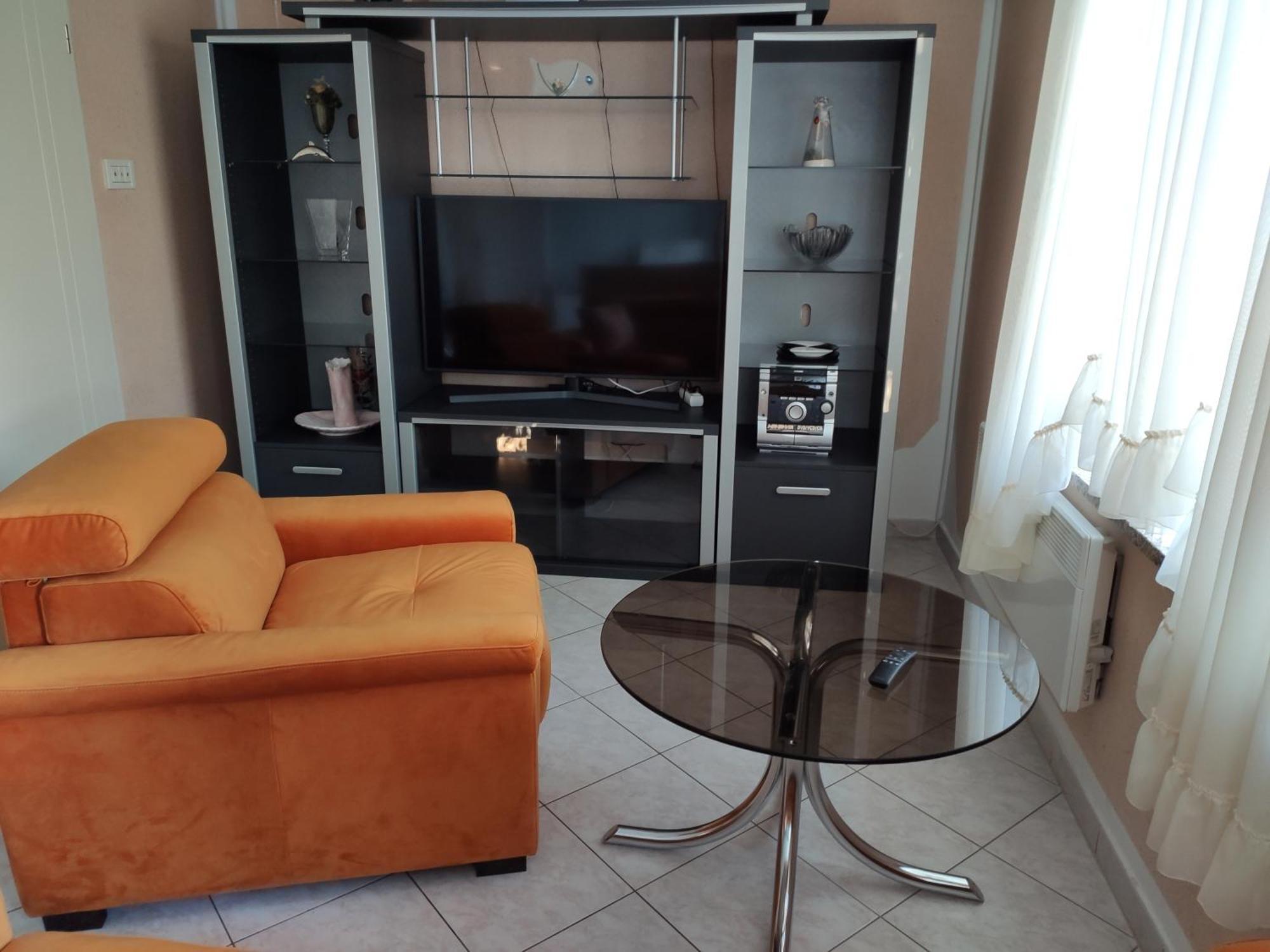 Apartment With Private Garden And The Terrace Ev Station Available 크리크베니카 외부 사진